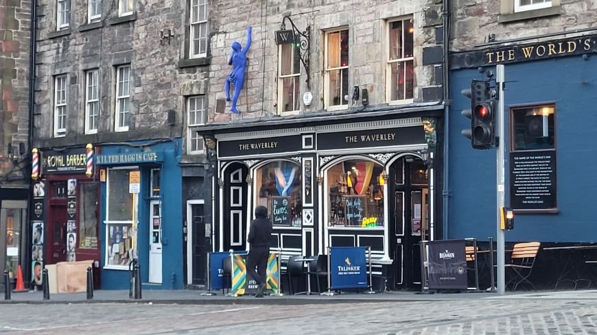 whisky pub en Edimburgo